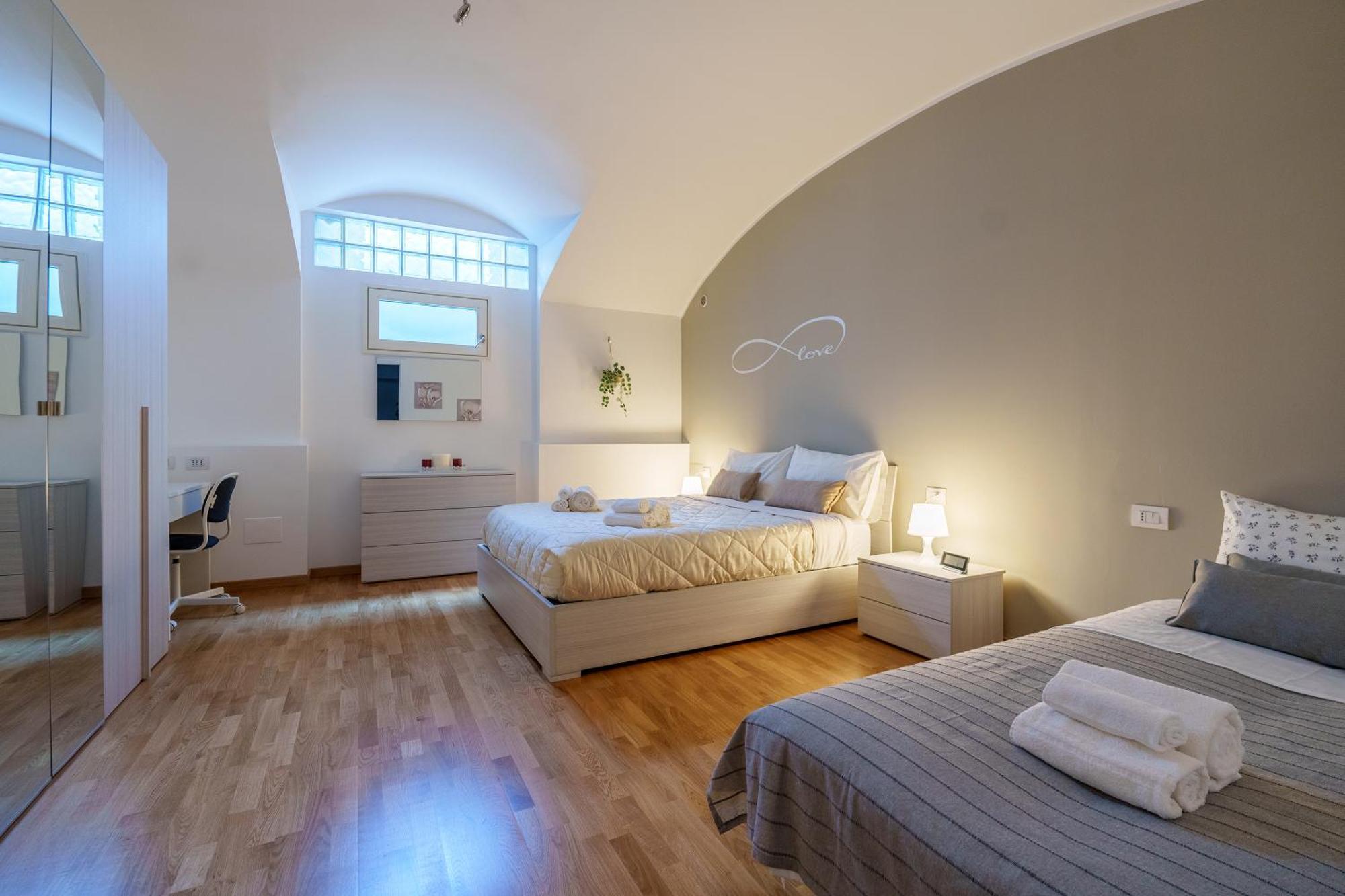Centro Storico Duomo A 5 Minuti Love Suite Wifi Netflix Milaan Buitenkant foto